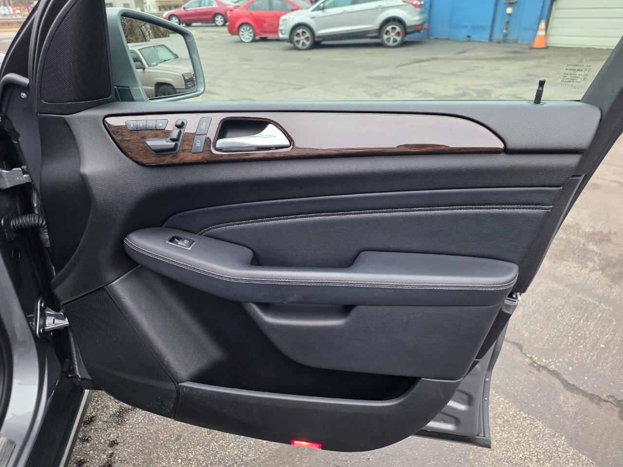 Mercedes-Benz M-Class 4MATIC 4dr ML 350 BlueTEC 2012