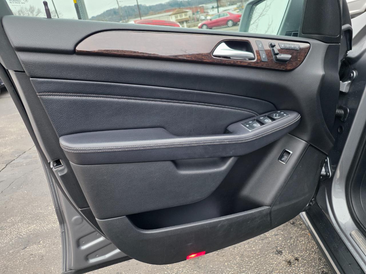 Mercedes-Benz M-Class 4MATIC 4dr ML 350 BlueTEC 2012