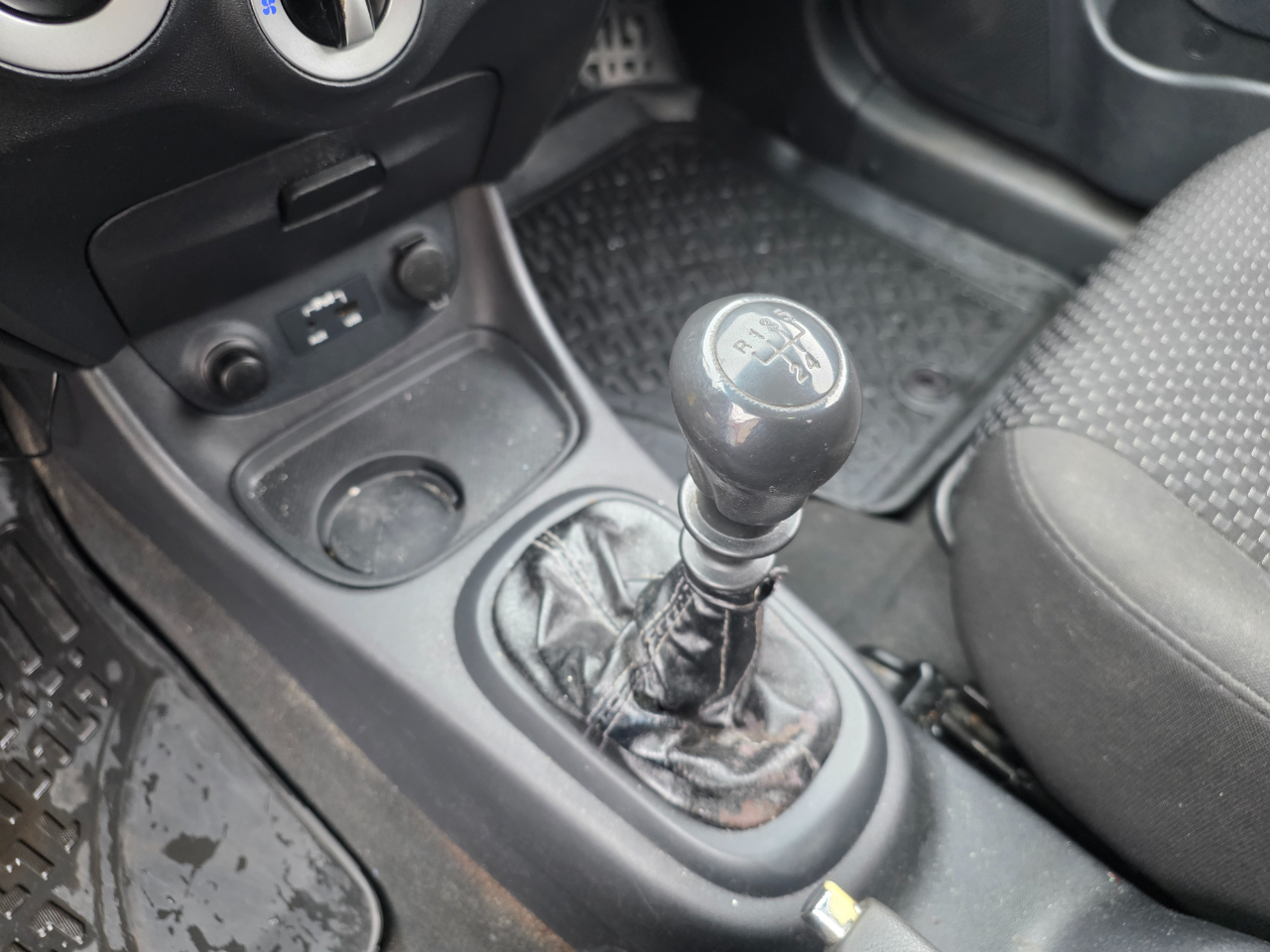 Hyundai Accent GS 3-Door 2010