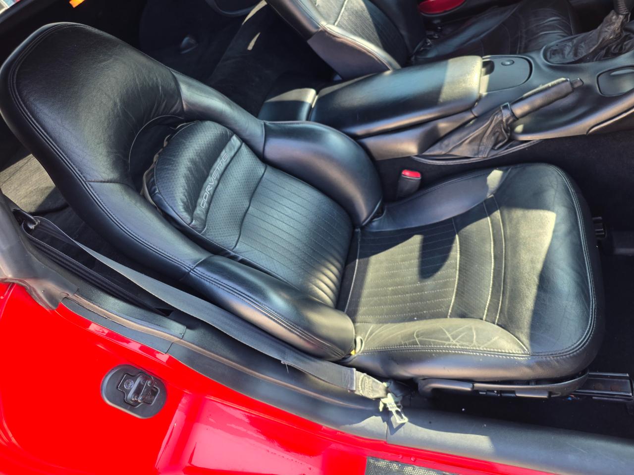 Chevrolet Corvette Coupe 2000