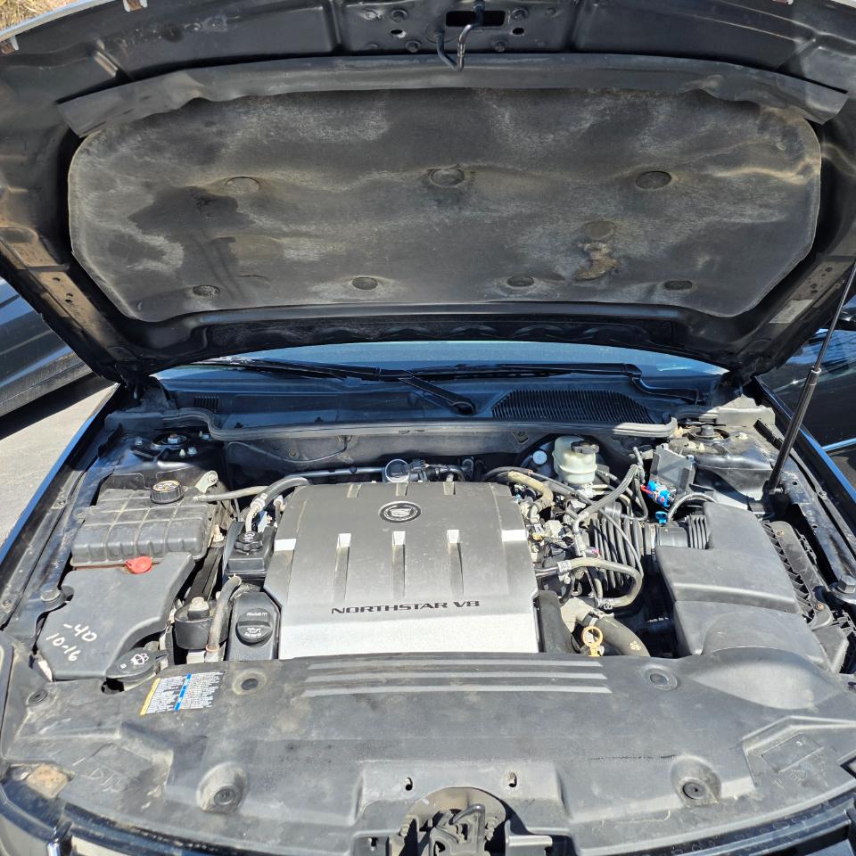 Cadillac DTS Luxury 2010