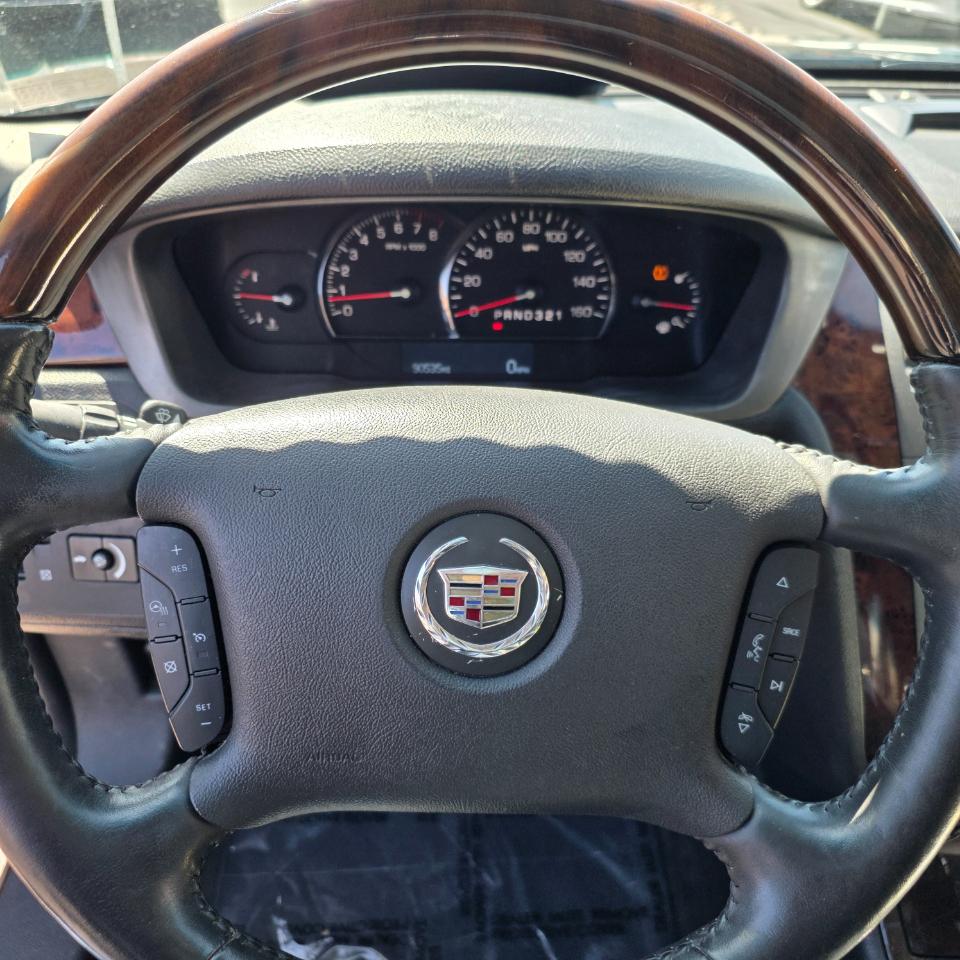 Cadillac DTS Luxury 2010