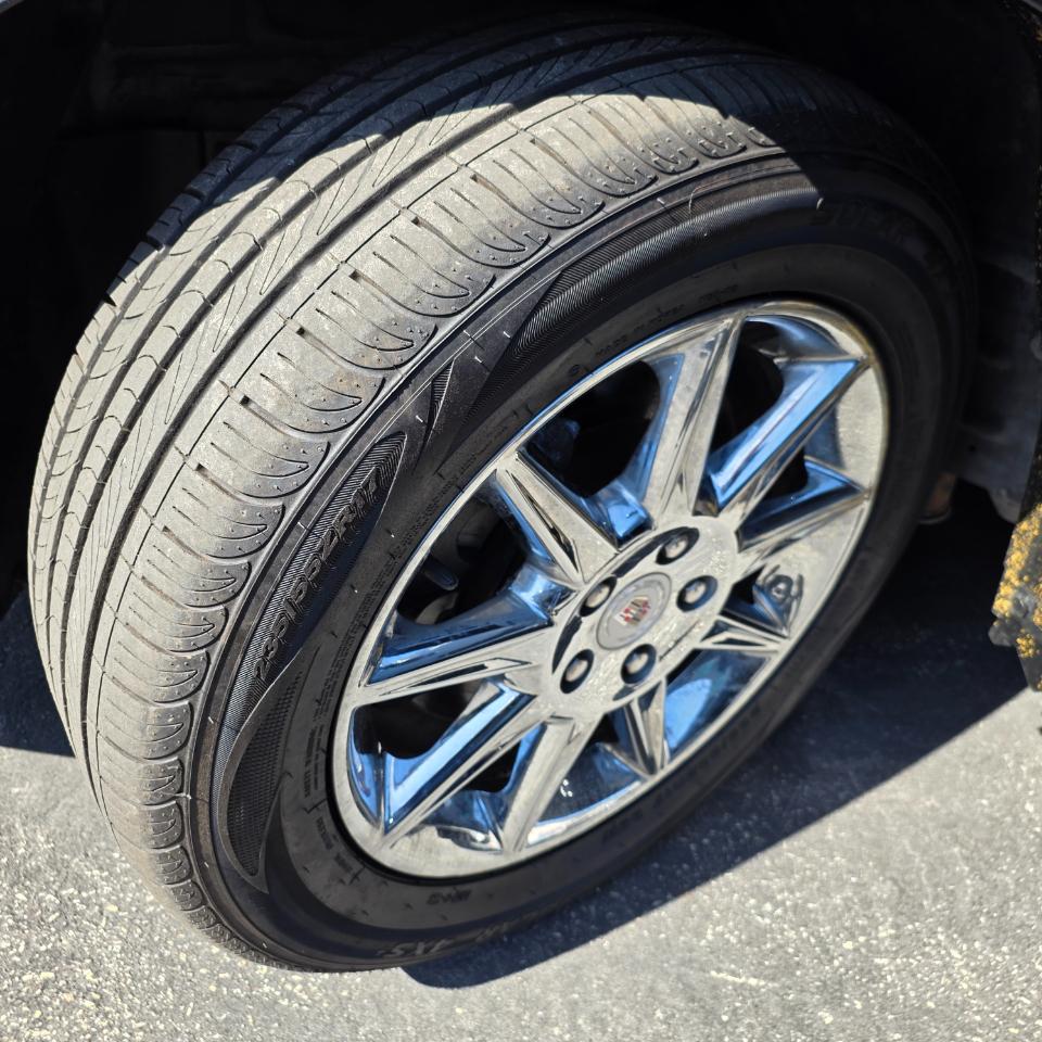 Cadillac DTS Luxury 2010