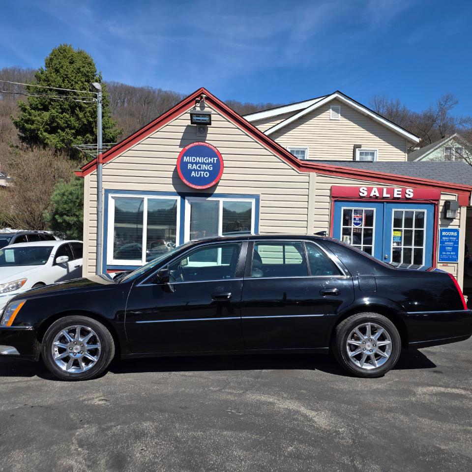 Cadillac DTS Luxury 2010