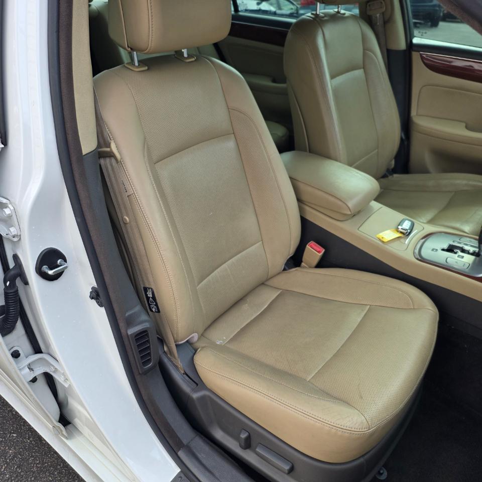 Hyundai Genesis 3.8L 2013