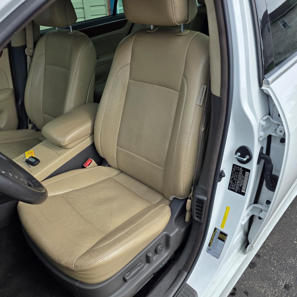 Hyundai Genesis 3.8L 2013