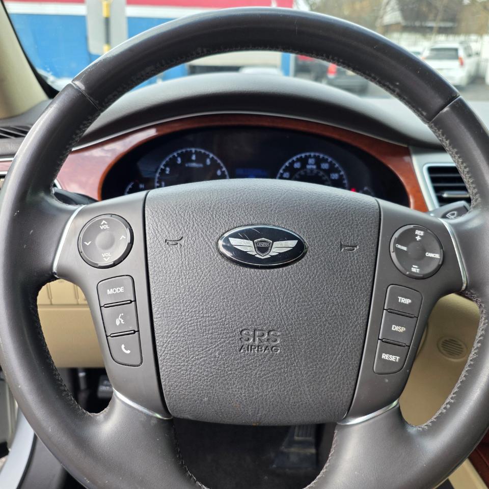 Hyundai Genesis 3.8L 2013