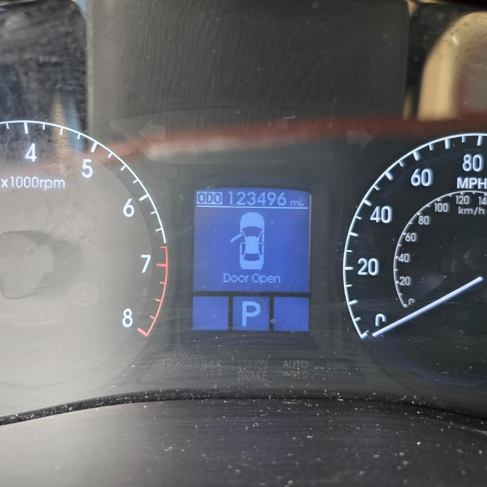 Hyundai Genesis 3.8L 2013