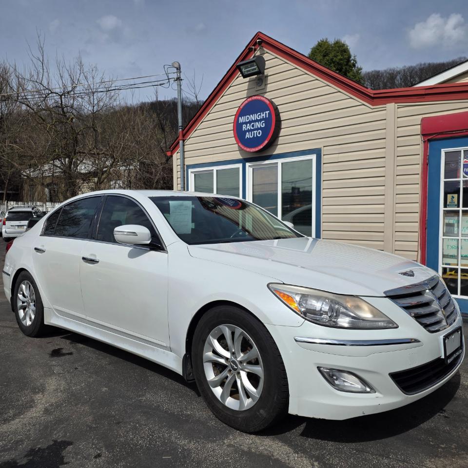 Hyundai Genesis 3.8L 2013