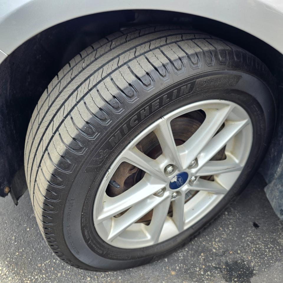 Ford Focus SE Sedan 2015