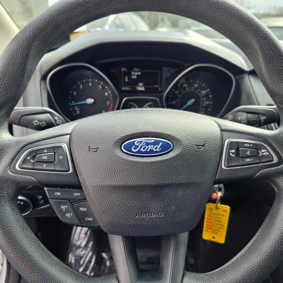 Ford Focus SE Sedan 2015