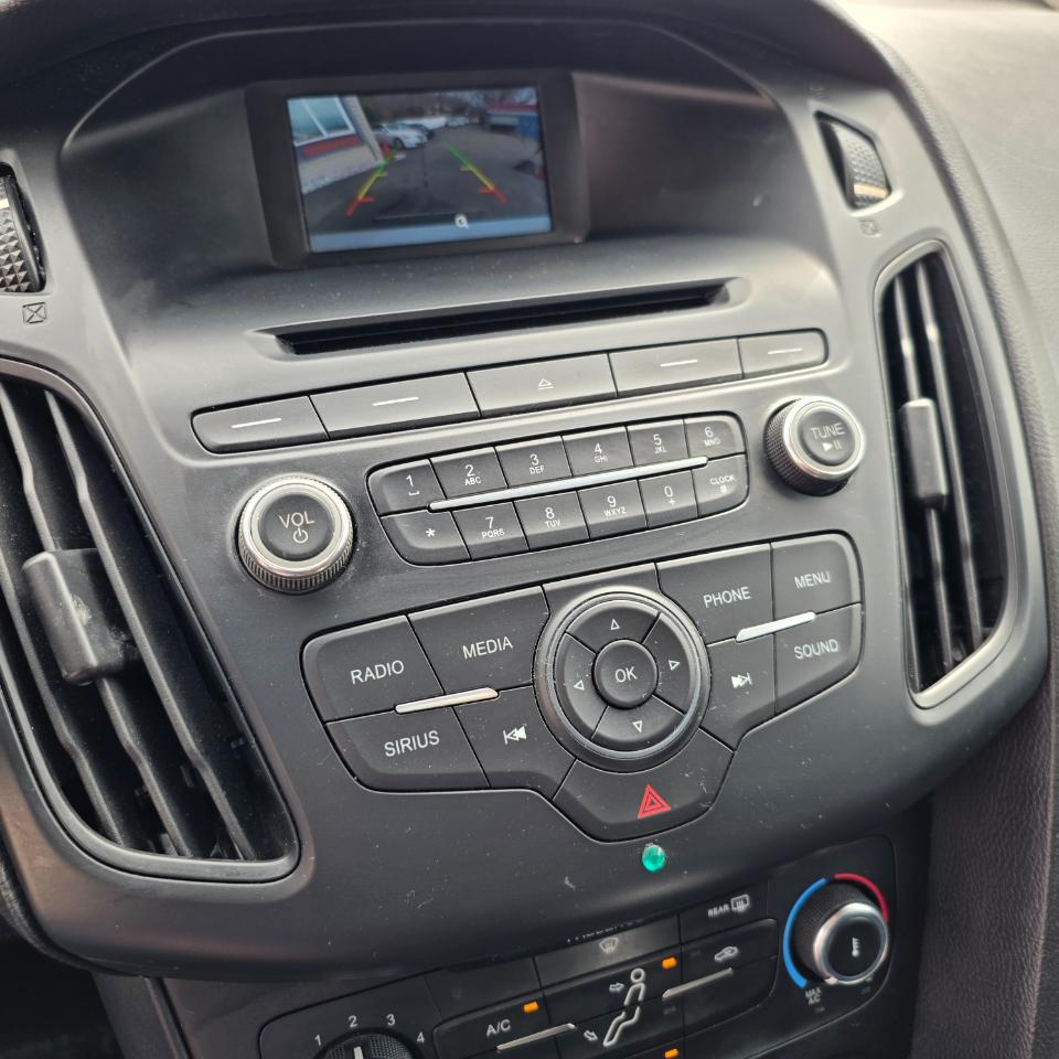 Ford Focus SE Sedan 2015