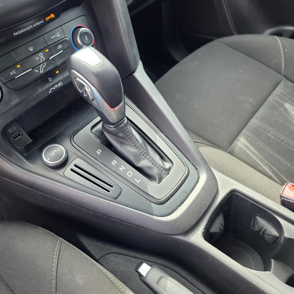 Ford Focus SE Sedan 2015