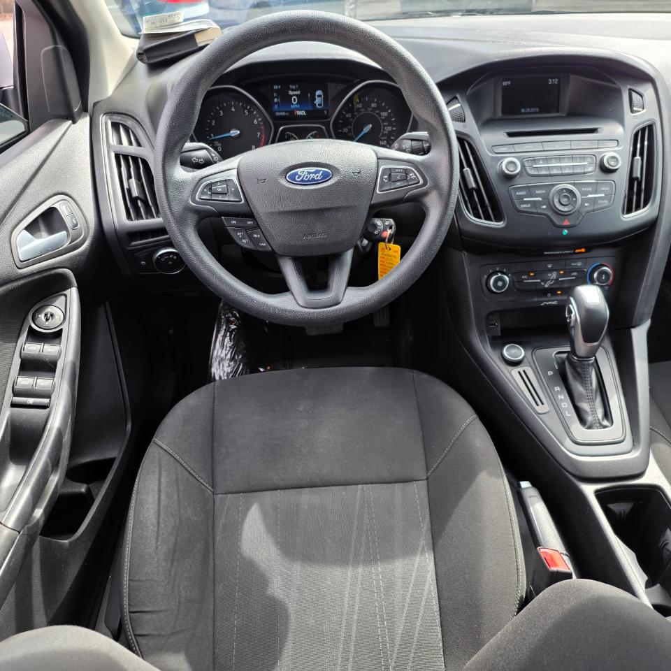 Ford Focus SE Sedan 2015