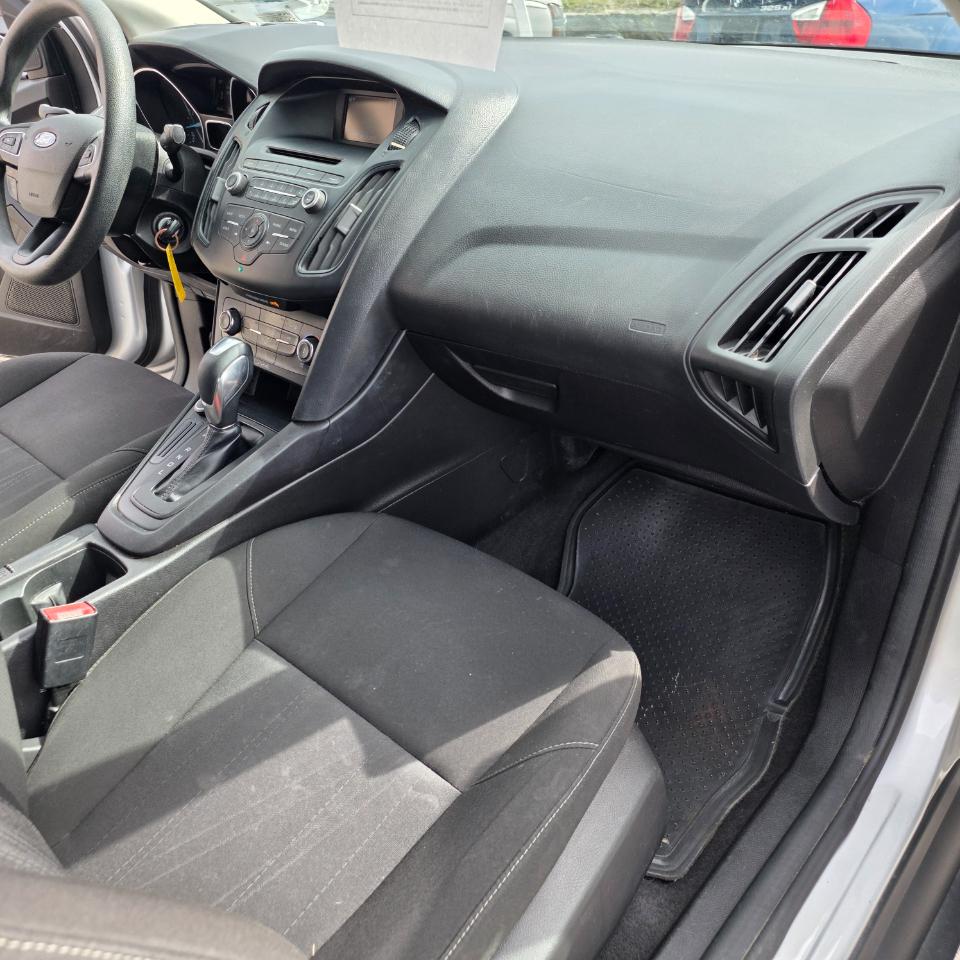 Ford Focus SE Sedan 2015