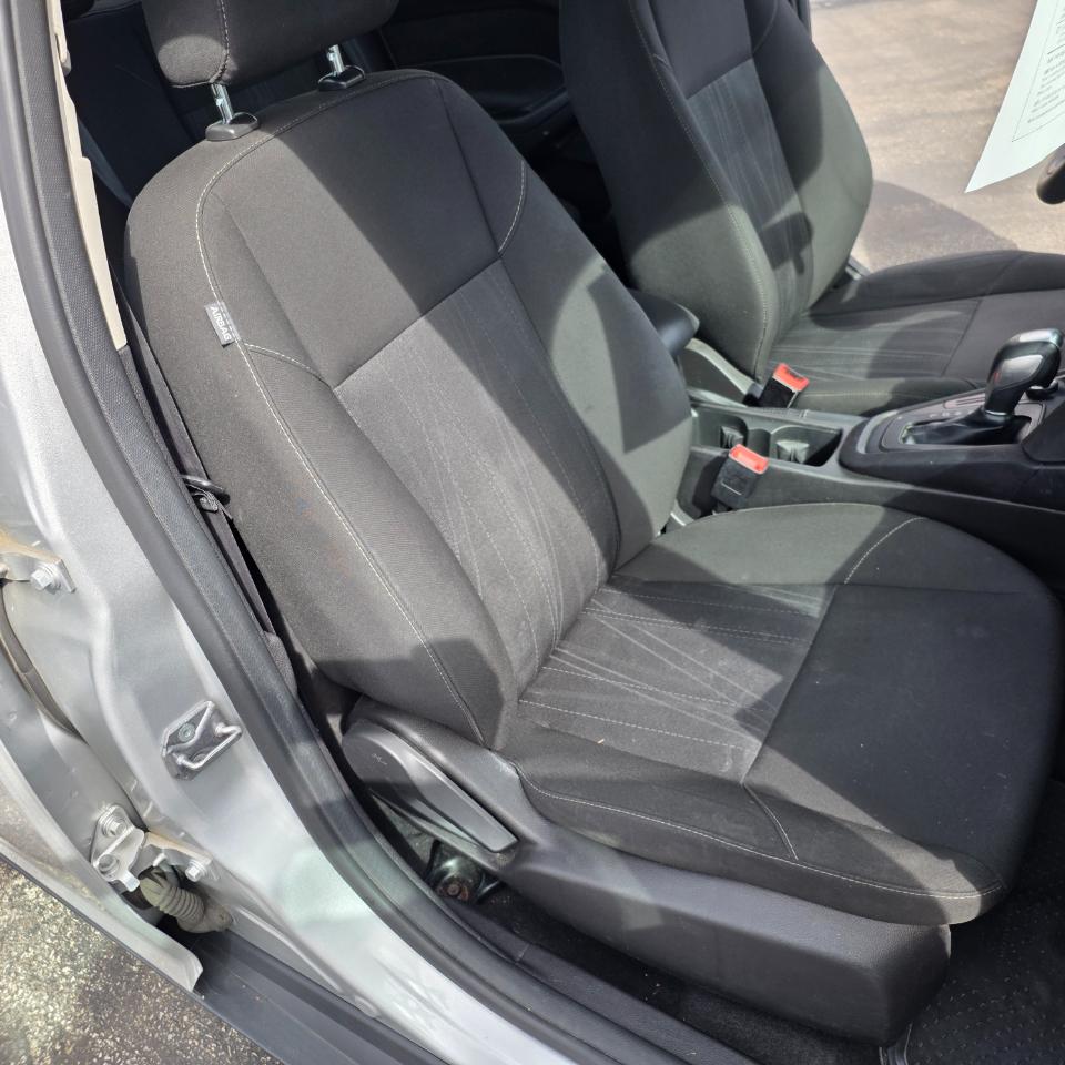 Ford Focus SE Sedan 2015