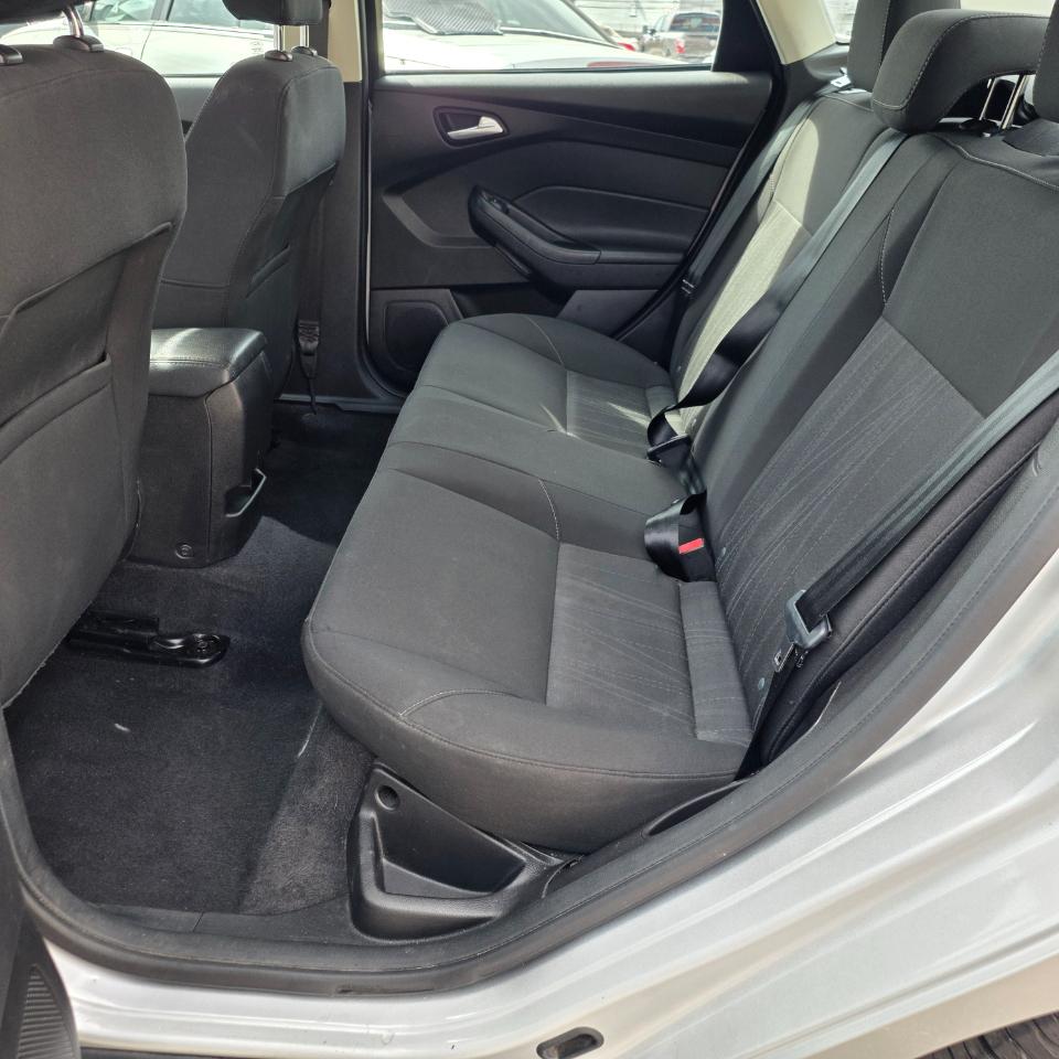 Ford Focus SE Sedan 2015