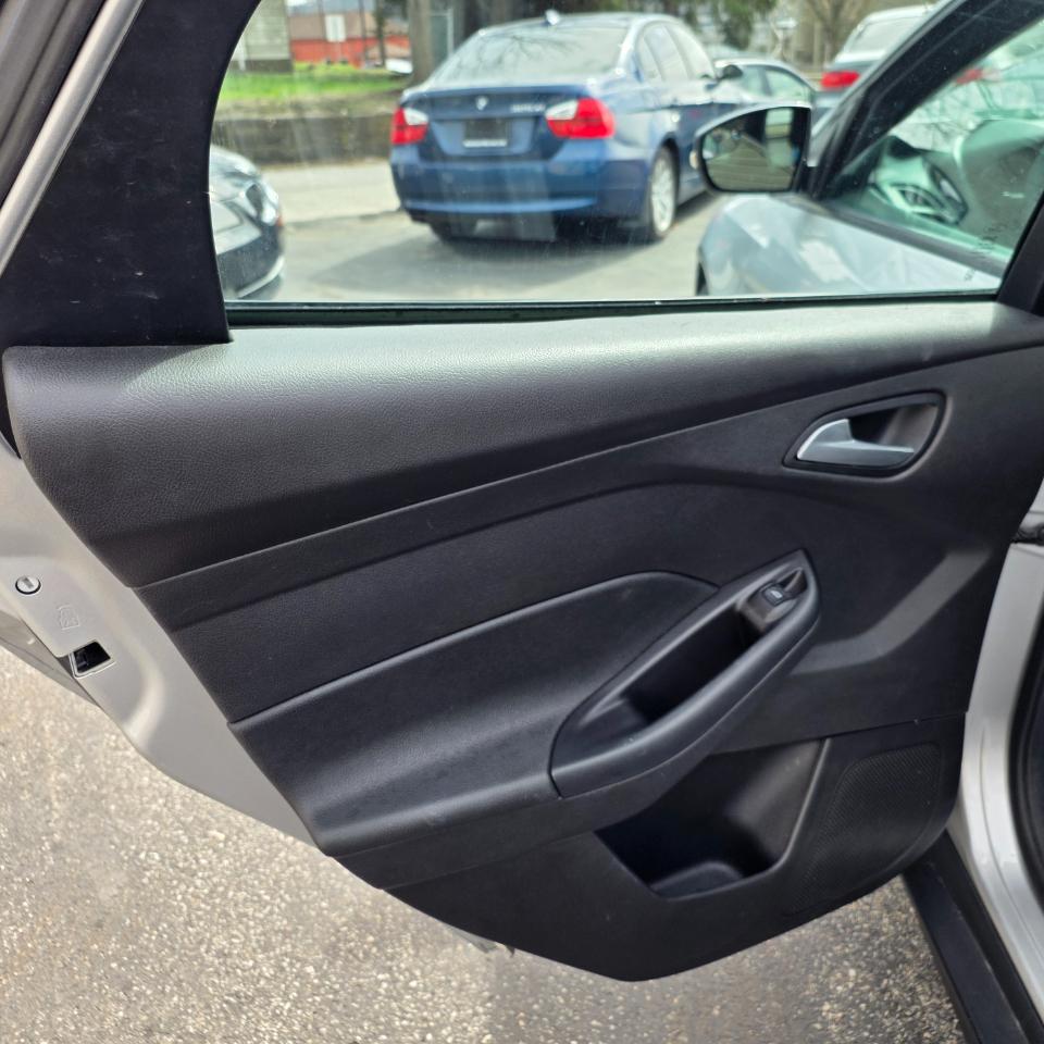 Ford Focus SE Sedan 2015