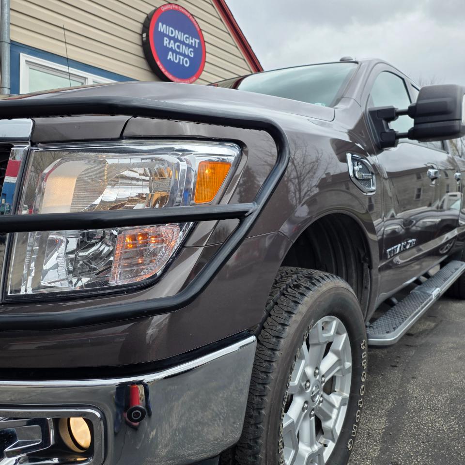 Nissan Titan XD SV 4WD Diesel 2017