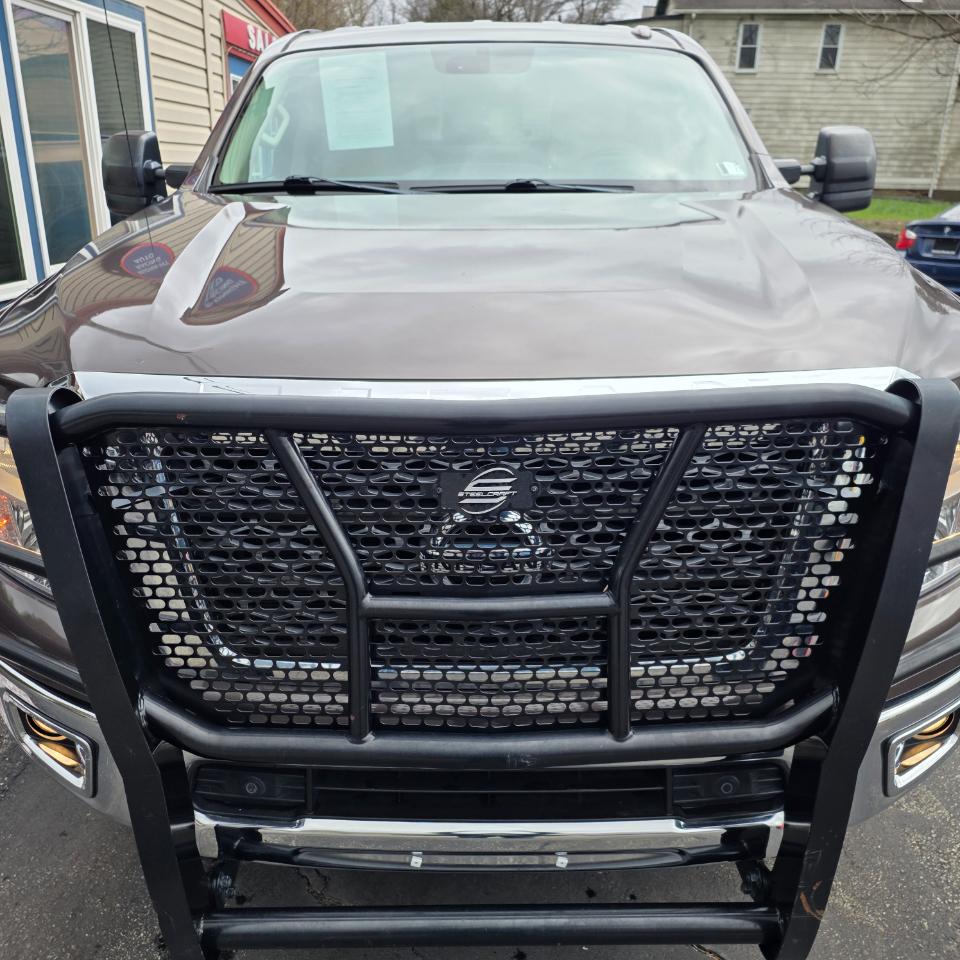 Nissan Titan XD SV 4WD Diesel 2017