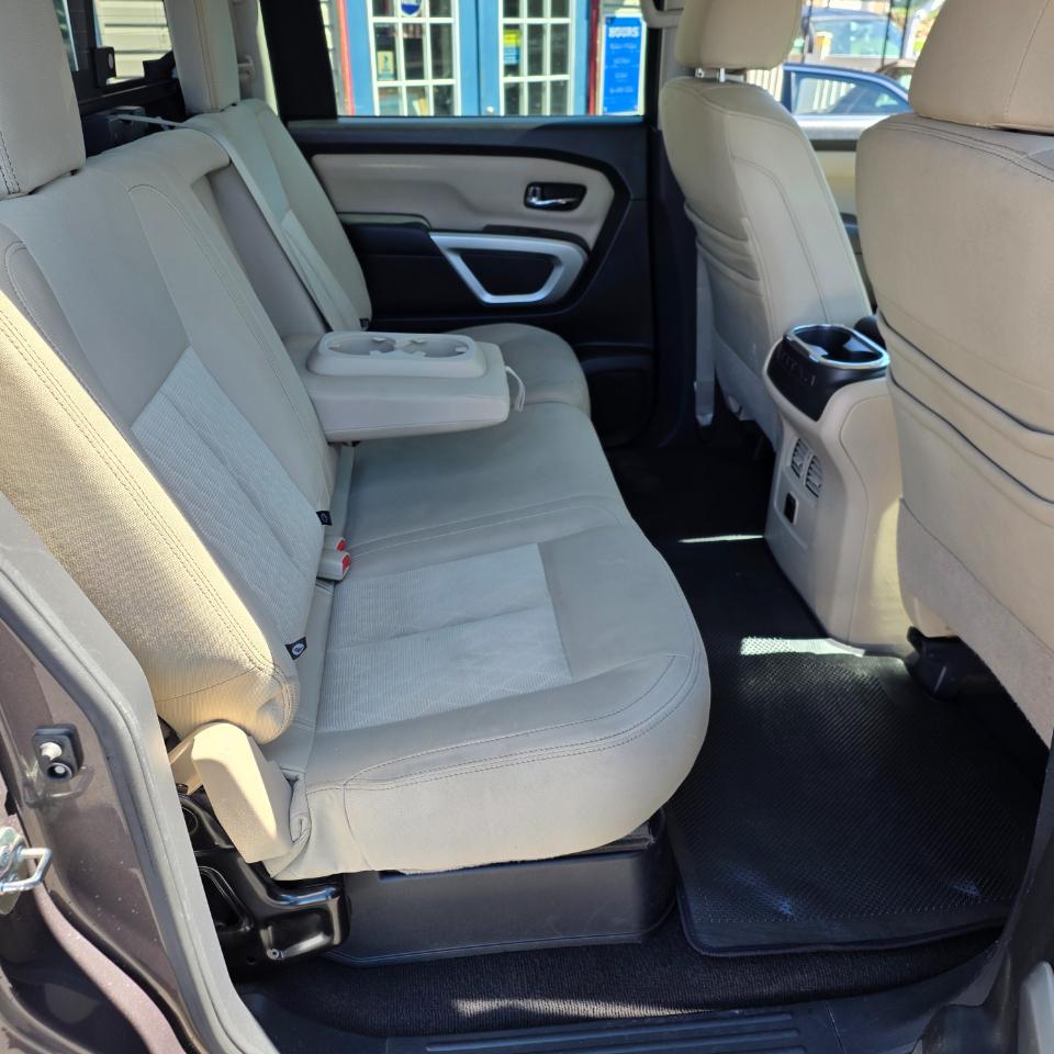 Nissan Titan XD SV 4WD Diesel 2017