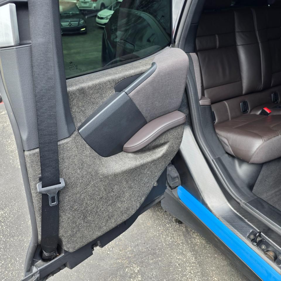 BMW i3 Base w/Range Extender 2015