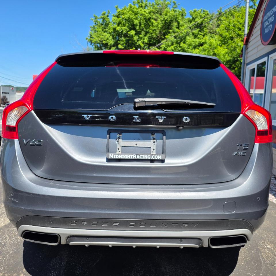 Volvo V60 Cross Country T5 2016