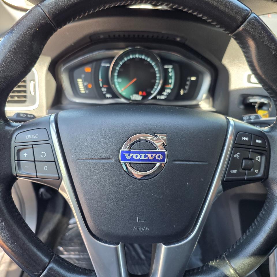 Volvo V60 Cross Country T5 2016