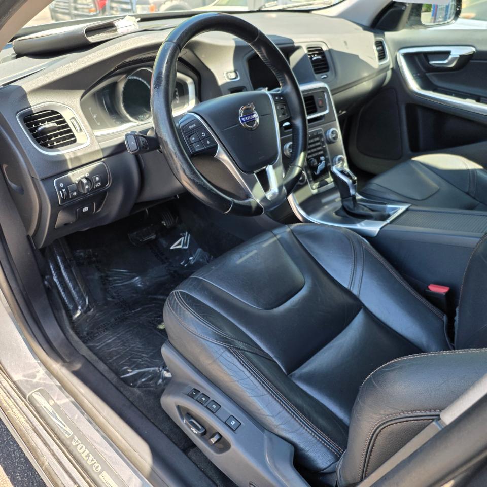 Volvo V60 Cross Country T5 2016