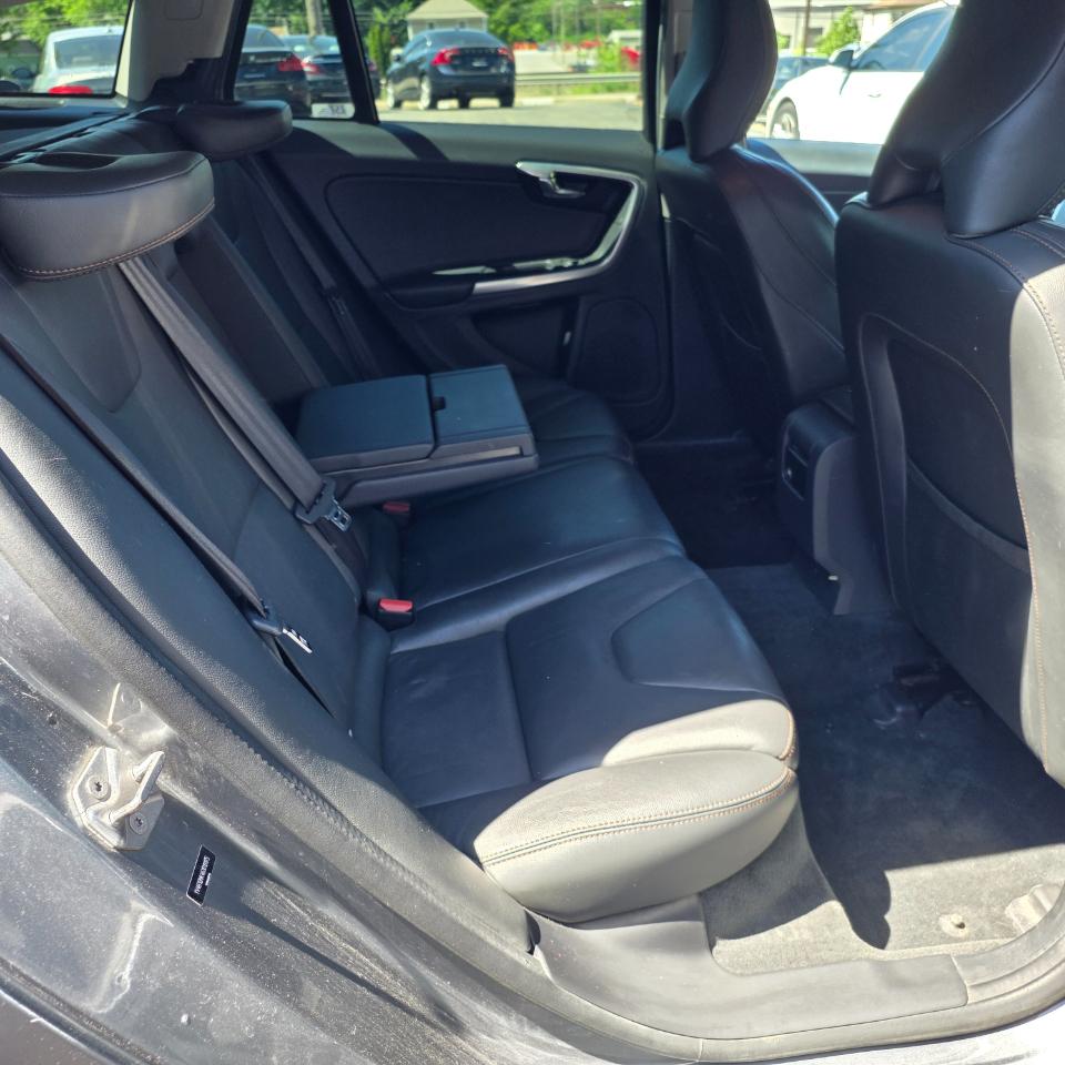Volvo V60 Cross Country T5 2016