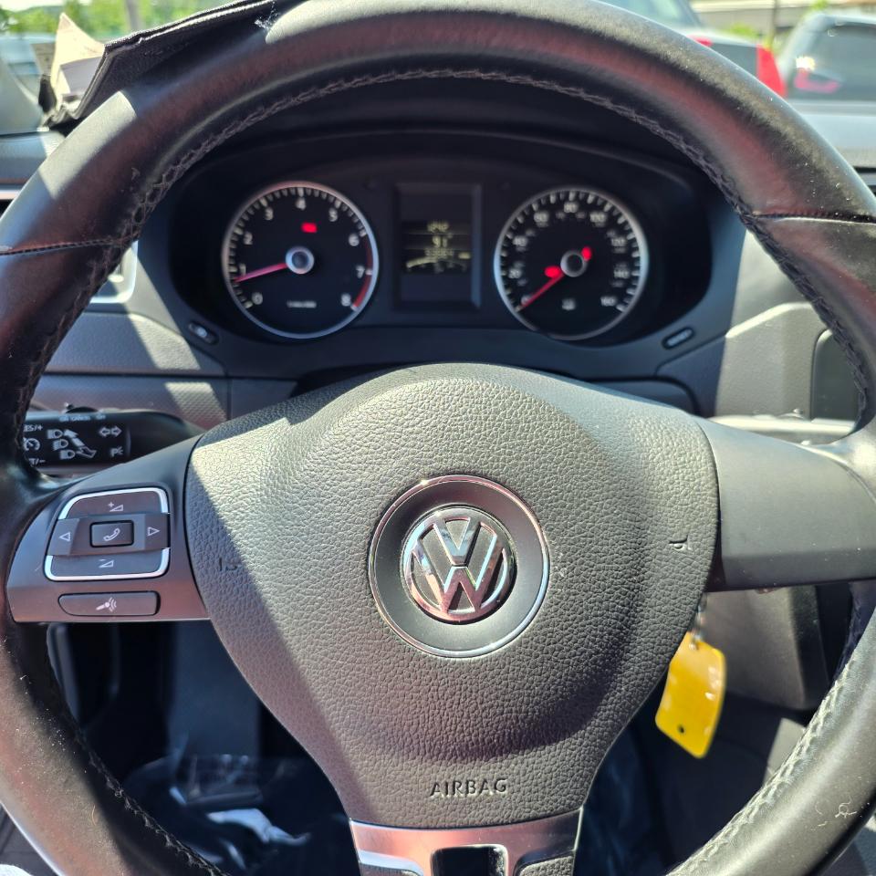 Volkswagen Jetta SE 2012