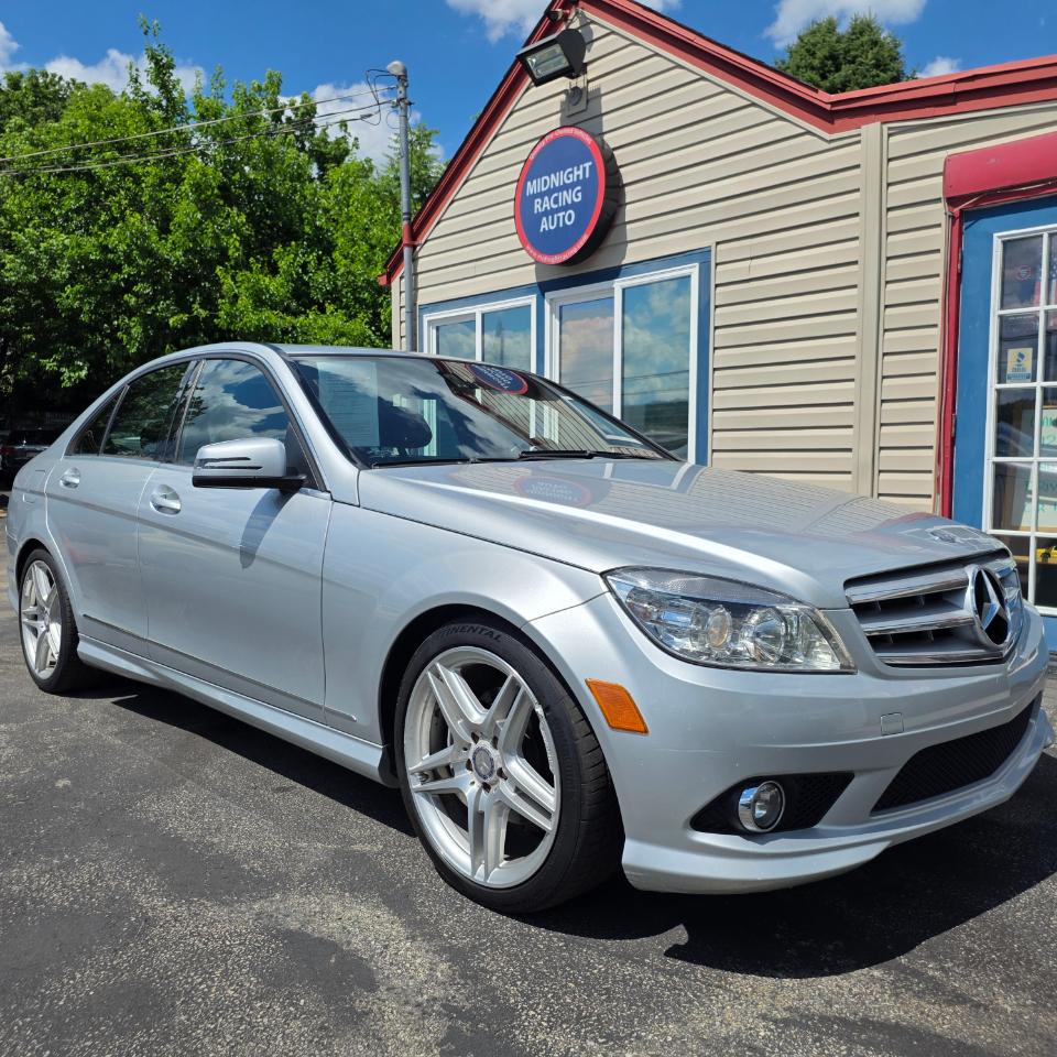 Mercedes-Benz C300  2010