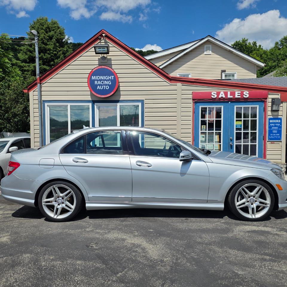 Mercedes-Benz C300  2010