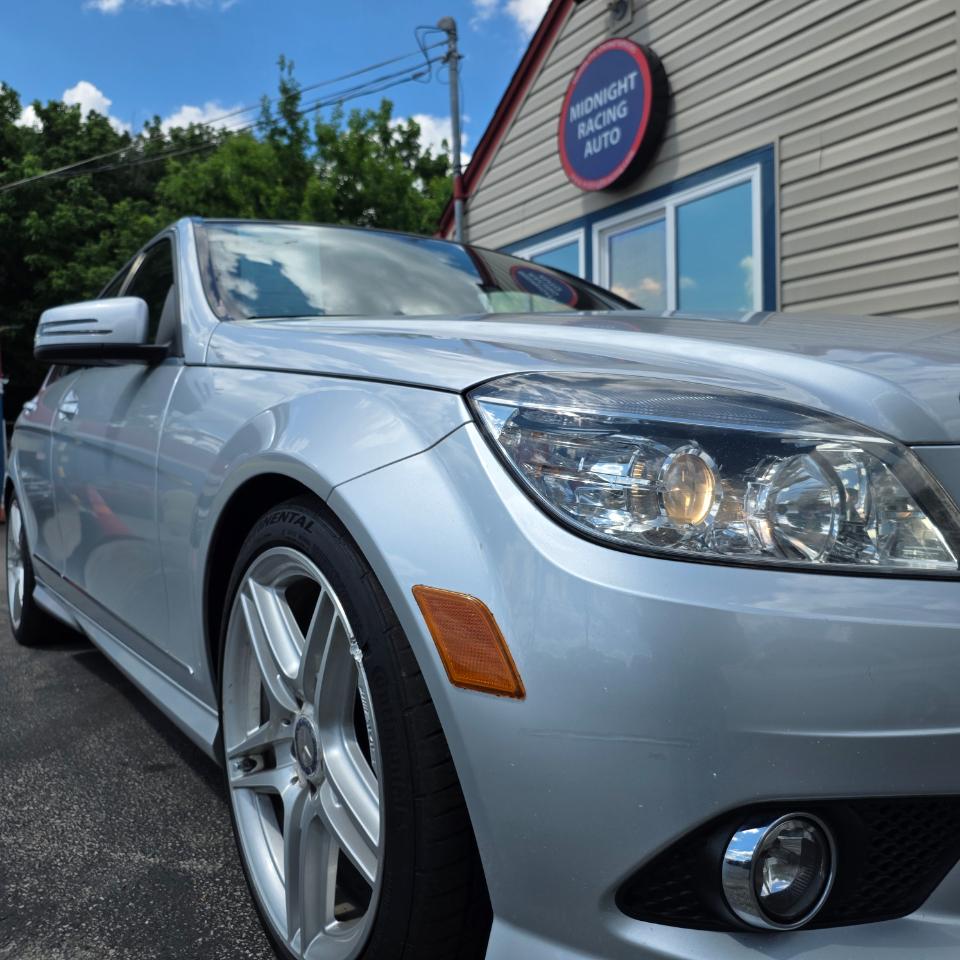 Mercedes-Benz C300  2010