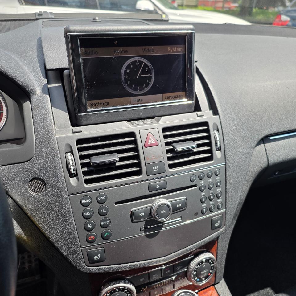 Mercedes-Benz C300  2010