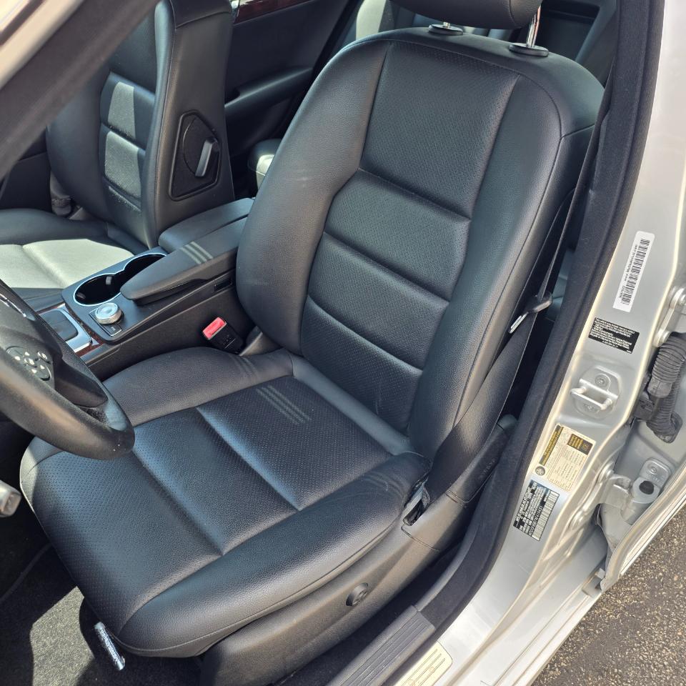 Mercedes-Benz C300  2010