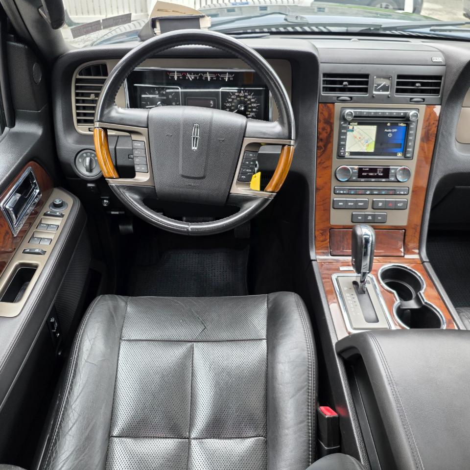 Lincoln Navigator 4WD Premium 2014