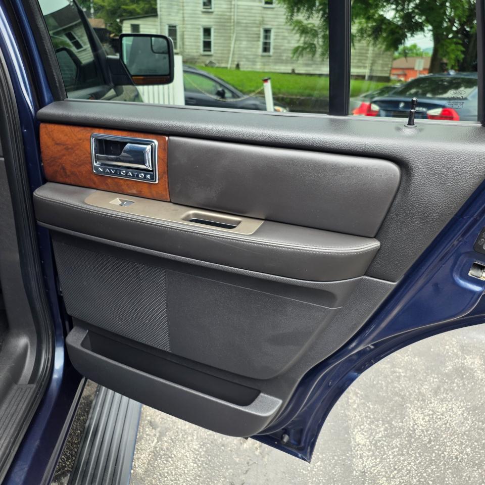 Lincoln Navigator 4WD Premium 2014
