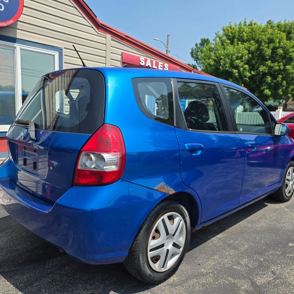 Honda Fit 5-Speed AT 2008