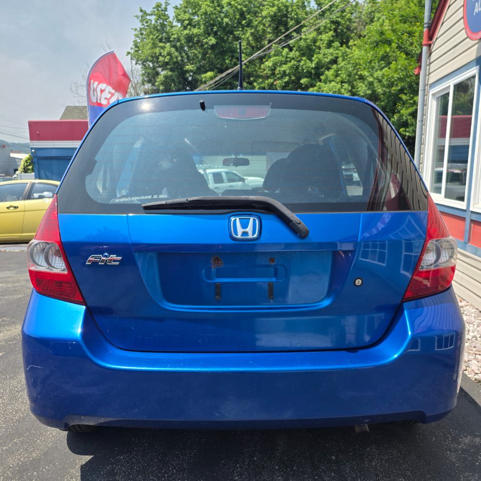 Honda Fit 5-Speed AT 2008