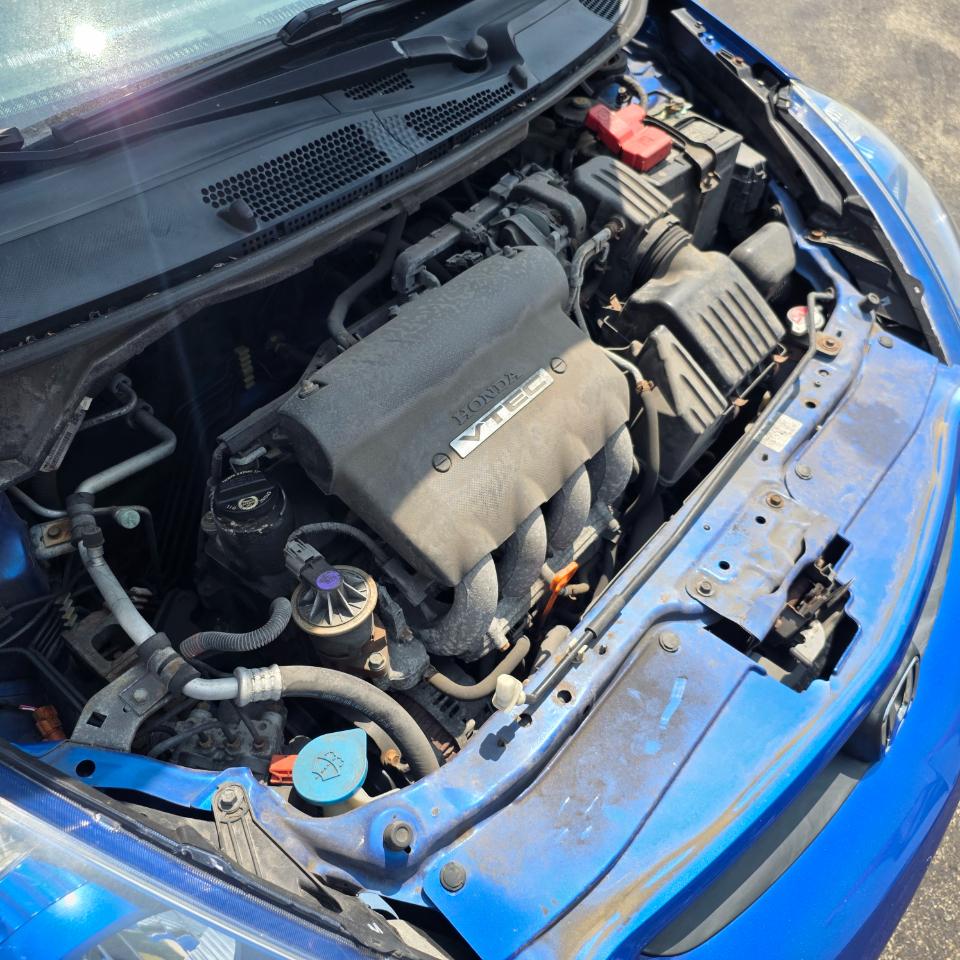 Honda Fit 5-Speed AT 2008