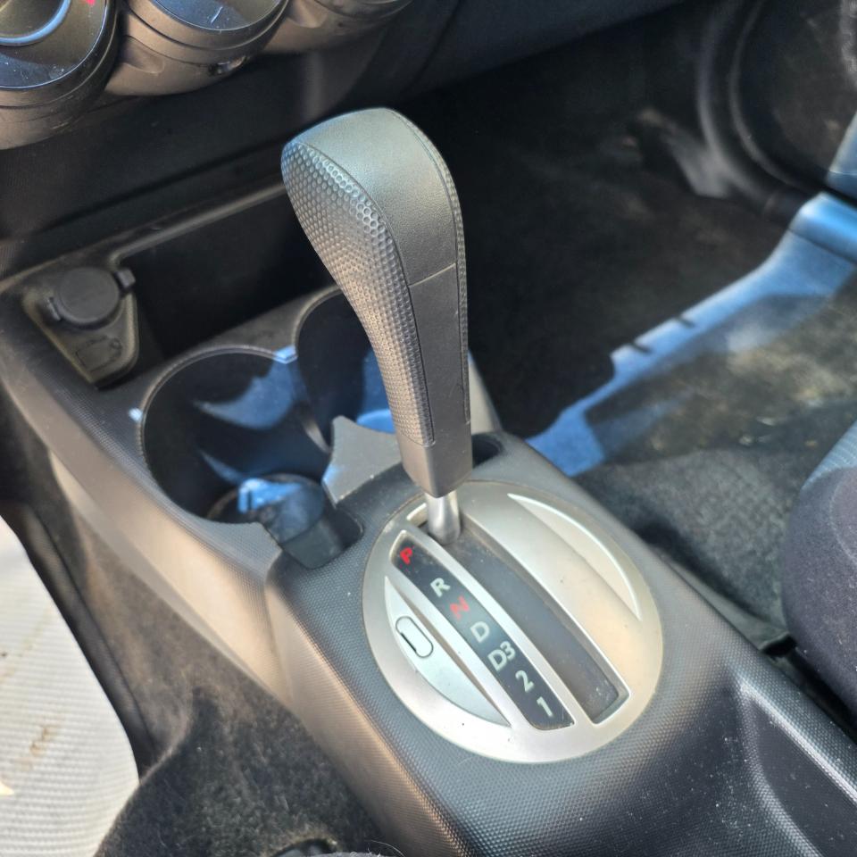Honda Fit 5-Speed AT 2008