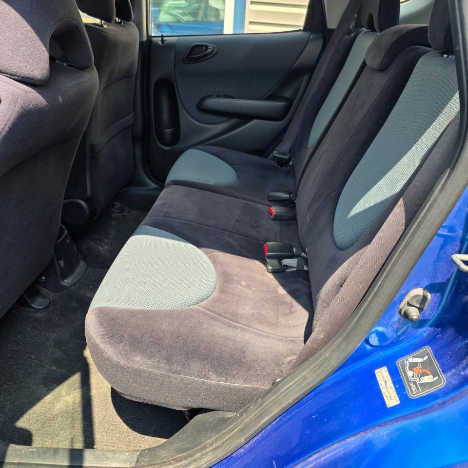 Honda Fit 5-Speed AT 2008