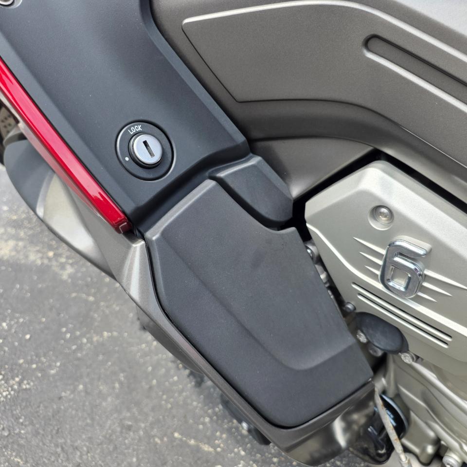 BMW K1600 GT  2012