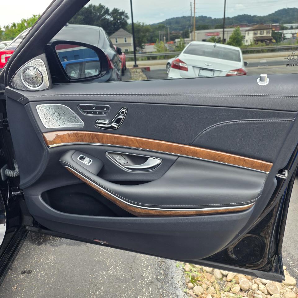 Mercedes-Benz S550  2015