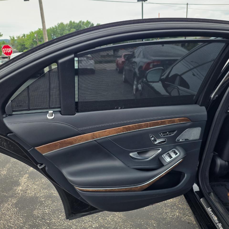 Mercedes-Benz S550  2015