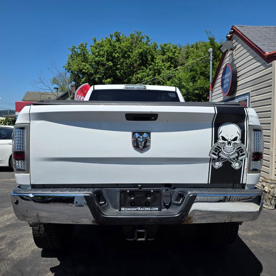 RAM 2500 Tradesman Crew Cab 4WD 2016