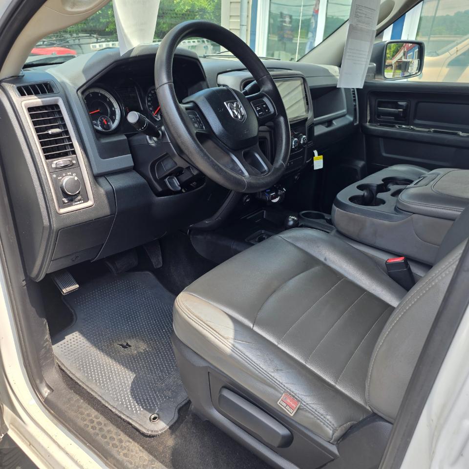 RAM 2500 Tradesman Crew Cab 4WD 2016