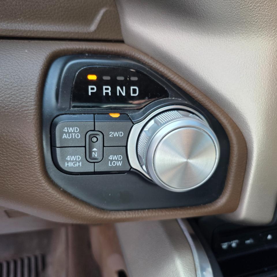 RAM 1500 Laramie Quad Cab 4WD 2019