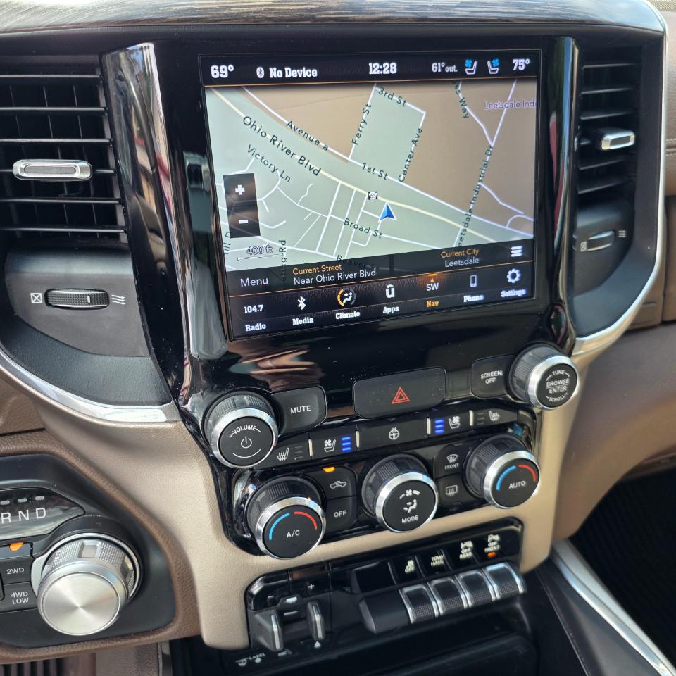 RAM 1500 Laramie Quad Cab 4WD 2019